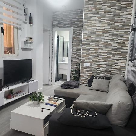Embajadores, Apartamento Moderno Y Centrico Para 4 Madrid Exteriör bild