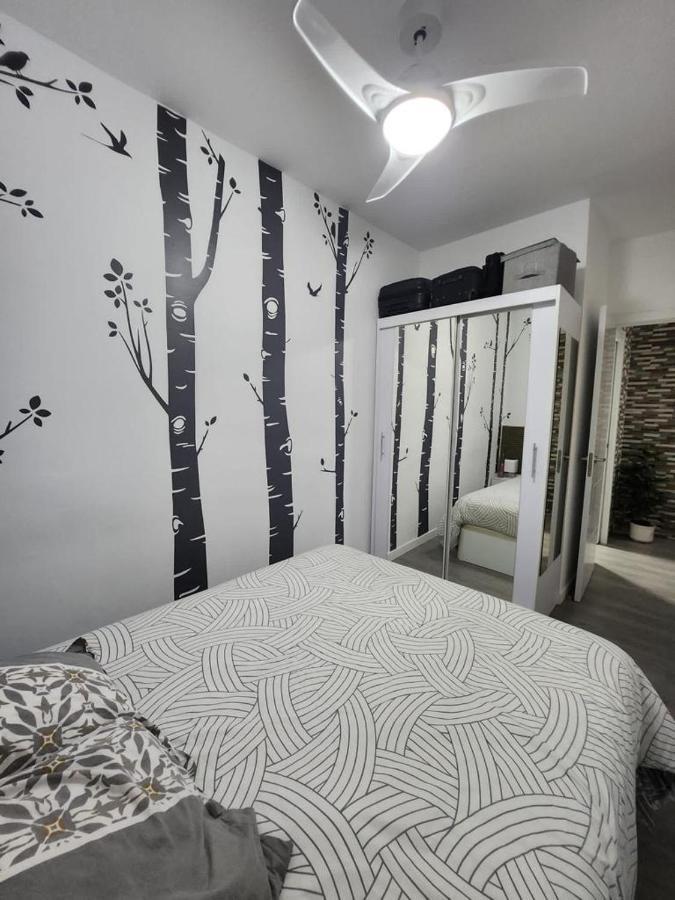 Embajadores, Apartamento Moderno Y Centrico Para 4 Madrid Exteriör bild
