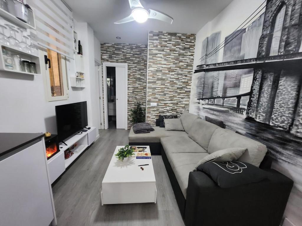 Embajadores, Apartamento Moderno Y Centrico Para 4 Madrid Exteriör bild